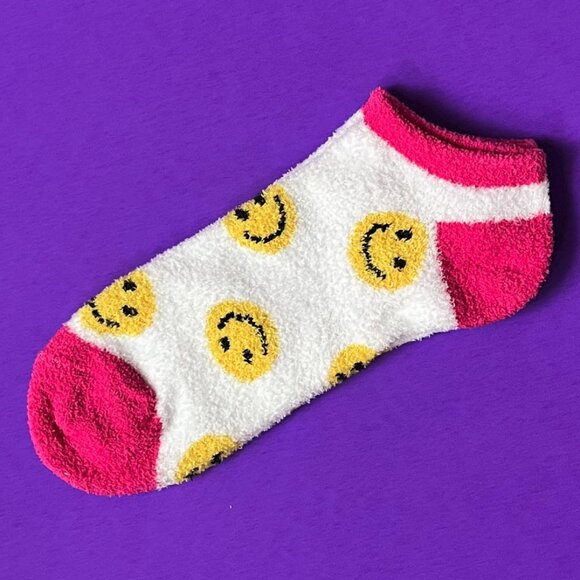 Fuzzy Smiley Face Footie Slipper Socks - Picture 3 of 6